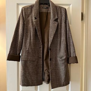 New! Matching blazer and skirt set from Vici . Both size small